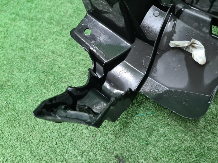 Решетка переднего бампера Porsche Cayenne 3 17-23