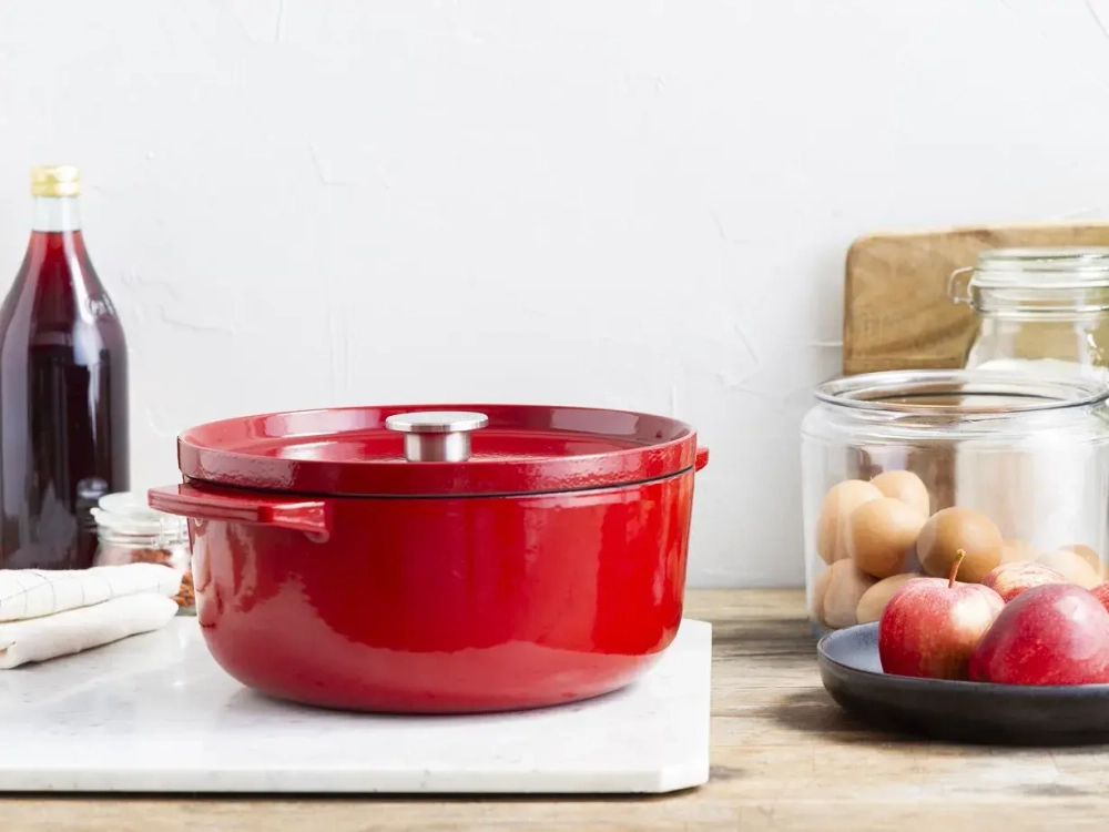 KitchenAid Чугунная кастрюля 22 см 3,3 л красная