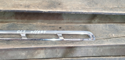 Молдинг решетки радиатора Mercedes GL GLS (X166) 15-19 Б/У Оригинал A1668881885