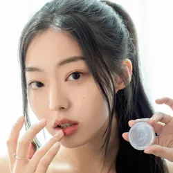 GLOW Бальзам для губ Peach Peptide Lip Balm #iceblue