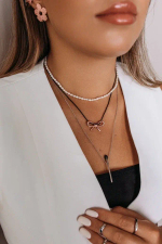 Колье - чокер "Бант на шнурке" в розовой эмали