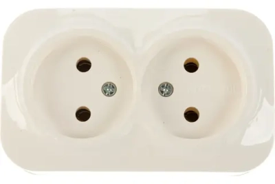 "IONICH" БЕЛЫЙ Розетка 2 гн. Б/З О/У (10)
