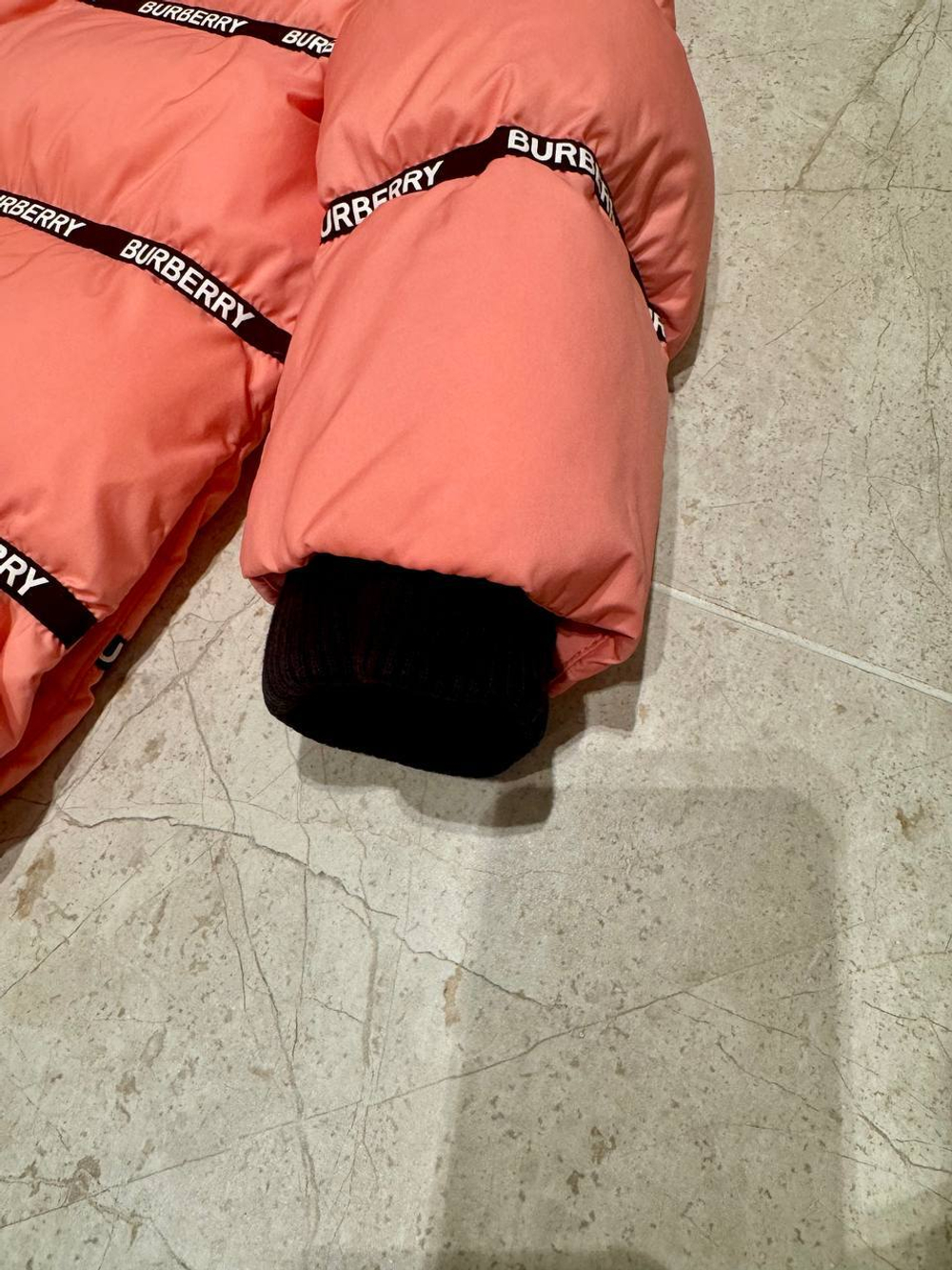 Пуховик Burberry