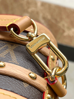 Louis Vuitton Ellis