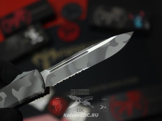 Фронтальный нож Microtech Ultratech Urban Camo S/E 121-2UCS с клинком из стали Böhler M390