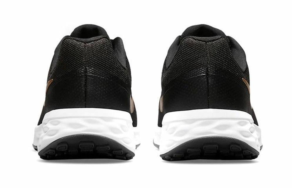 Кроссовки Nike Revolution