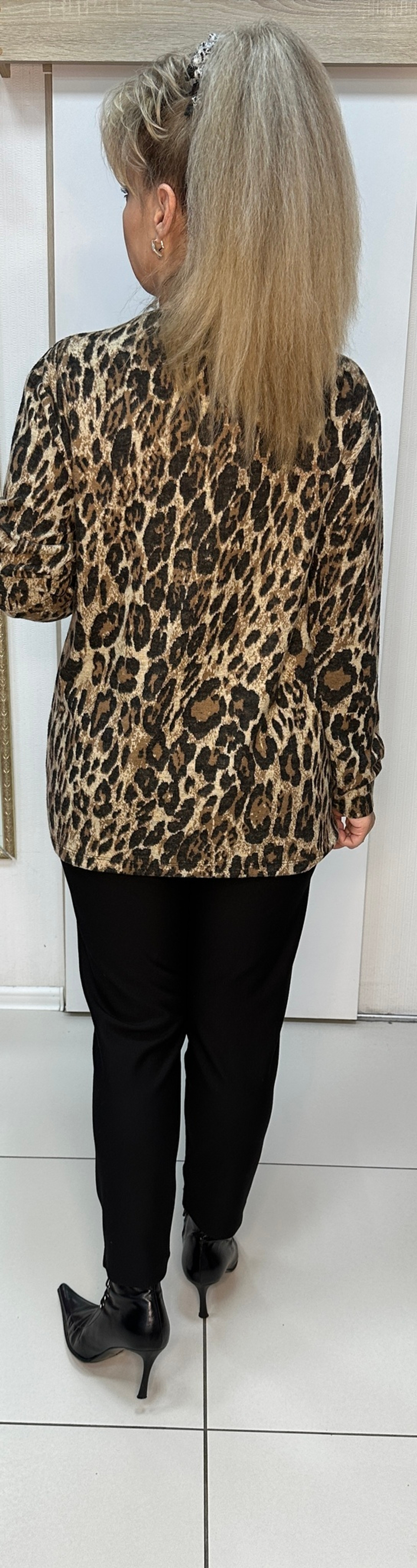 Нарядный джемпер с "леопардовым" принтом