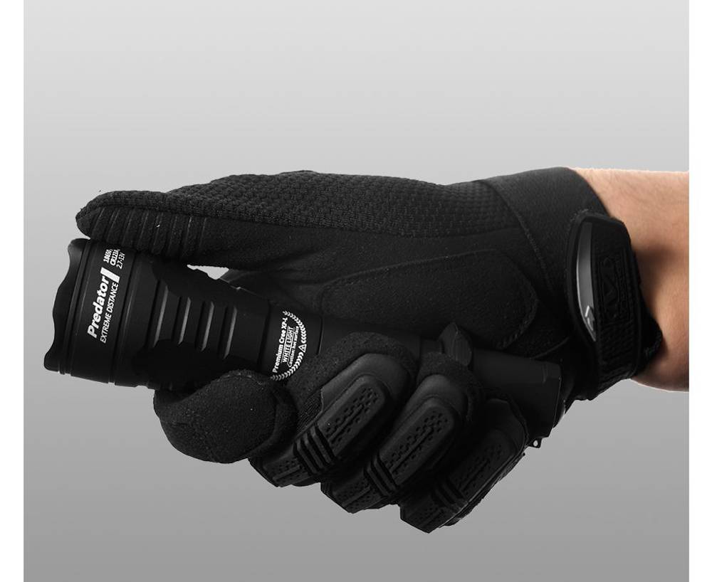 Фонарь Armytek Predator v3 XP-E2 240 лмн зелёный свет