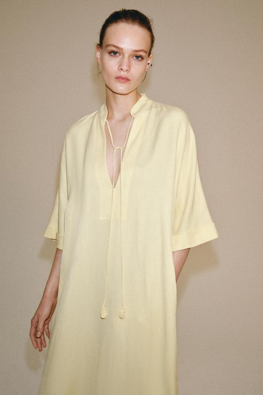 ZARA ПЛАТЬЕ МИДИ — ZW COLLECTION, ЖЕЛТЫЙ