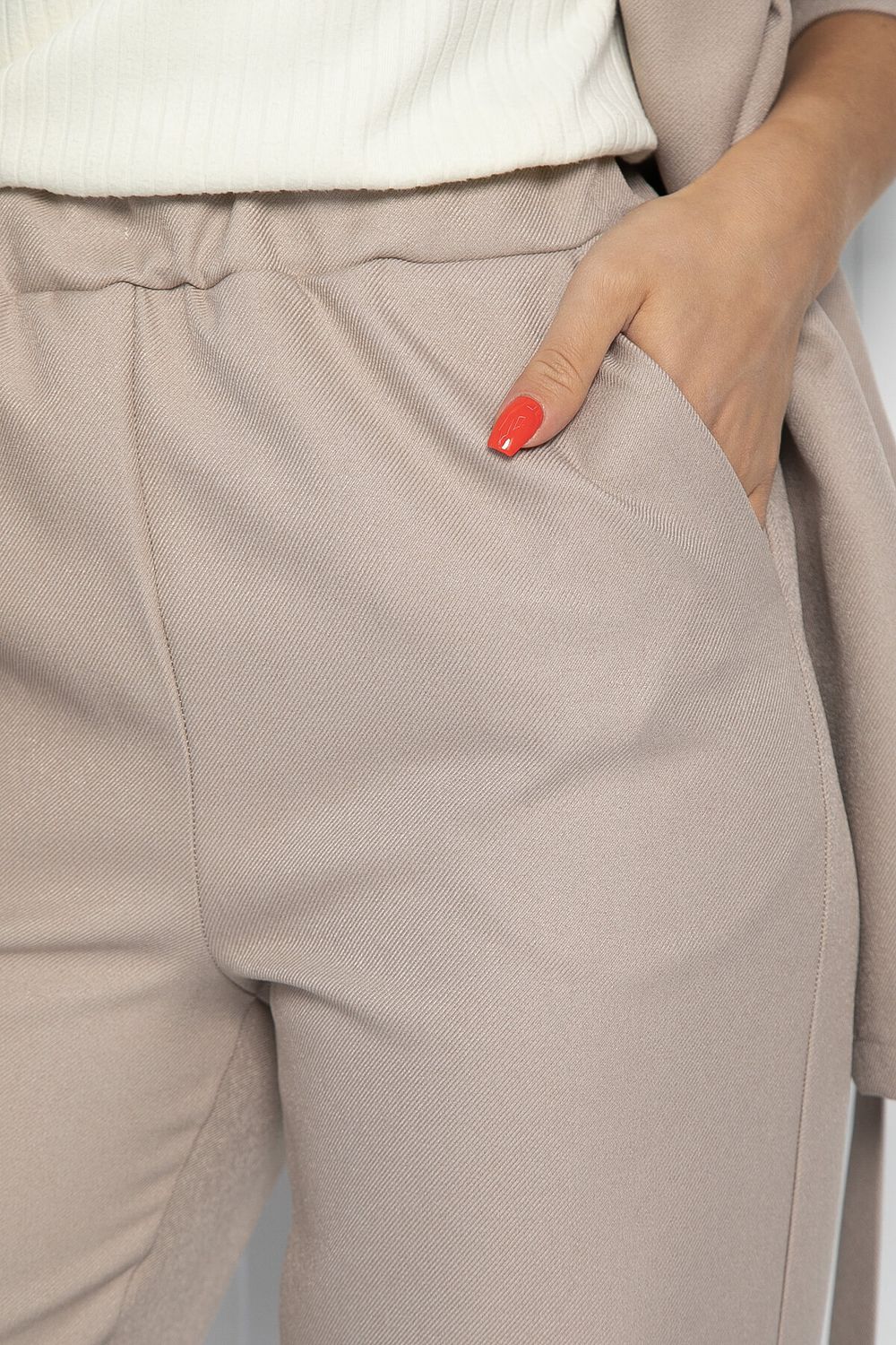 Костюм Стандарт стиля (бежевый) К11368 LT Collection