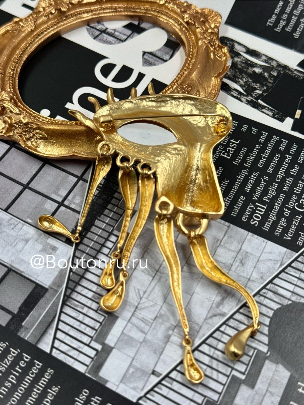 Брошь Скиапар. с подвесками "Лицо"