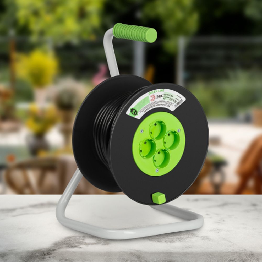Удлинитель силовой ЭРА GREEN LINE KAT-2x1.5-30m Greenline на катушке пластик 4 розетки без заземления 30м ПВС 2x1.5мм2 | Силовые удлинители