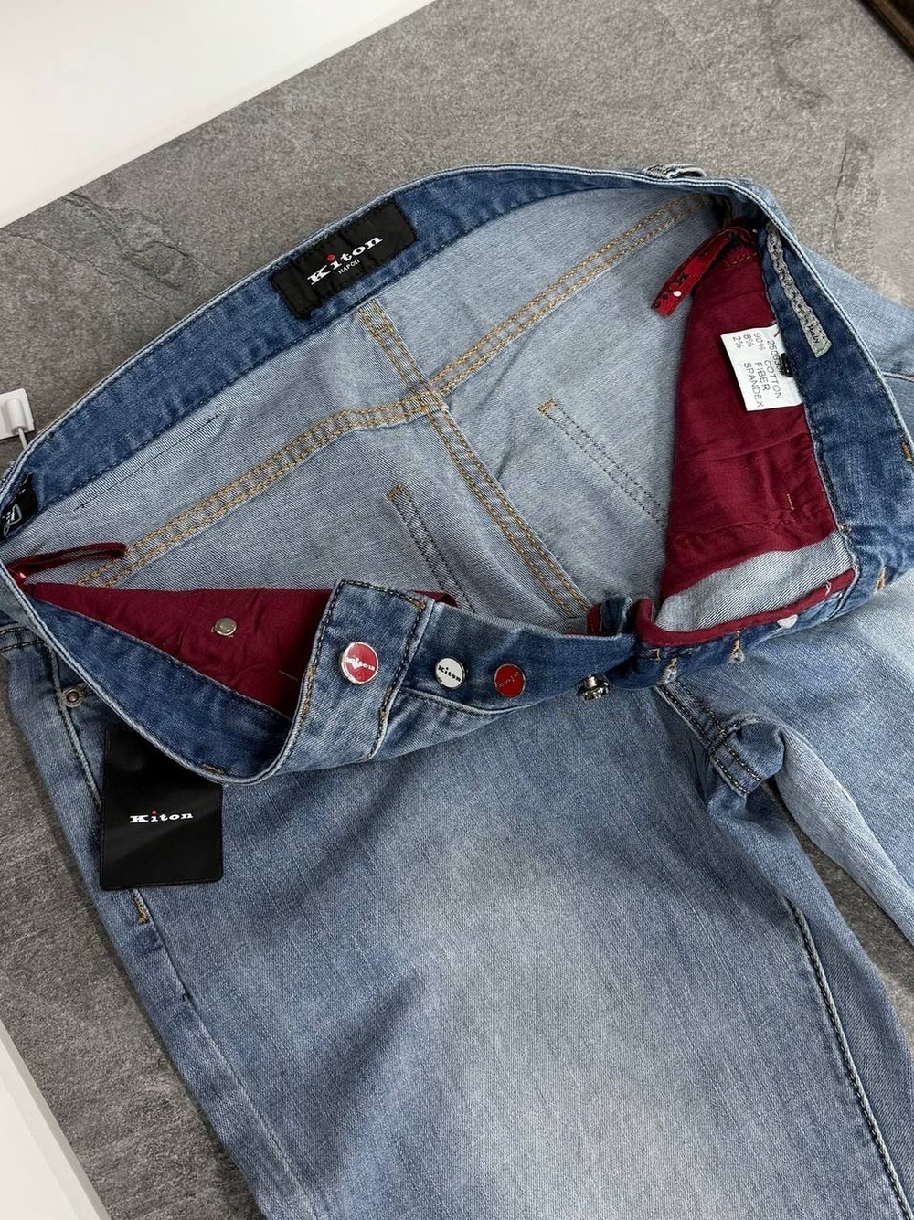 Джинсы Kiton
