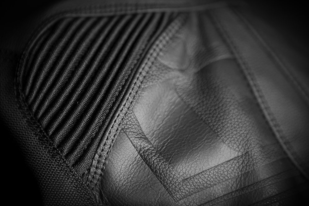 Мотокуртка - ICON SANCTUARY (кожа, черная)