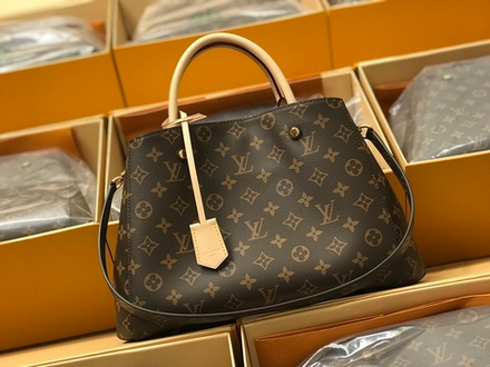 Louis Vuitton Montaigne MM