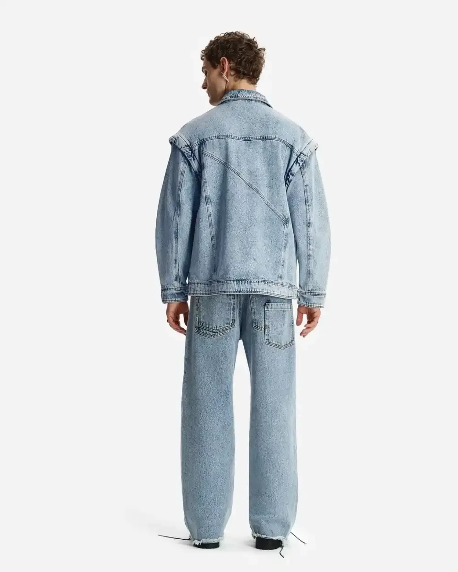 Куртка-трансформер из синего денима