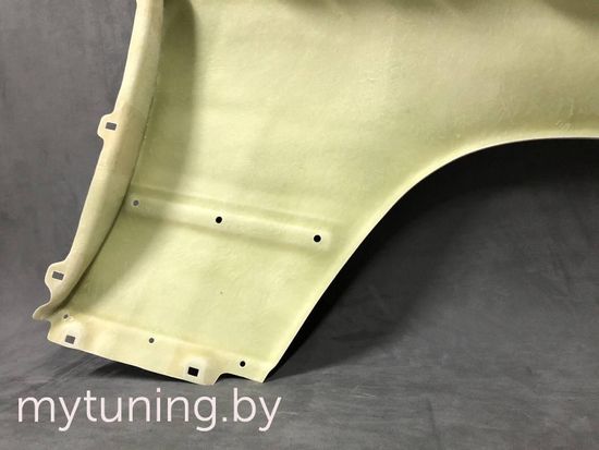 Крыло правое для Mercedes E W124