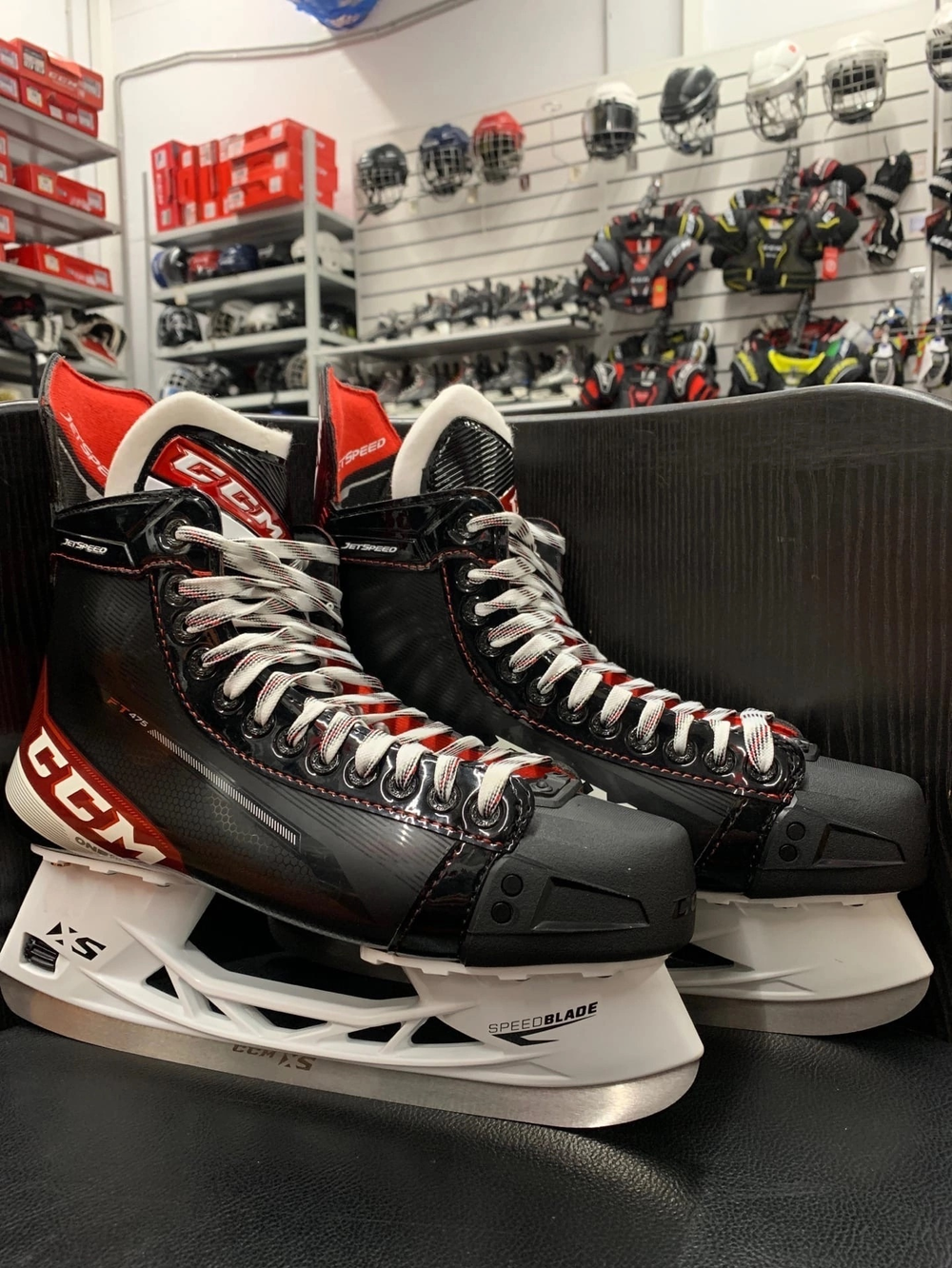 КОНЬКИ CCM JETSPEED FT475 SR 9.5R (EUR 45)