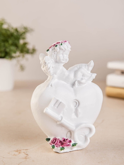 Статуэтка "Ангел на сердце с замком", 13 см