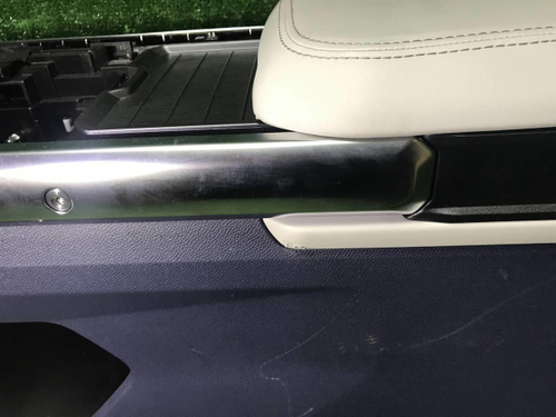 Подлокотник Jetour T2 (2023-н.в.)