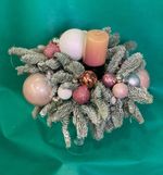 Новогодняя композиция на стеклянной подножке