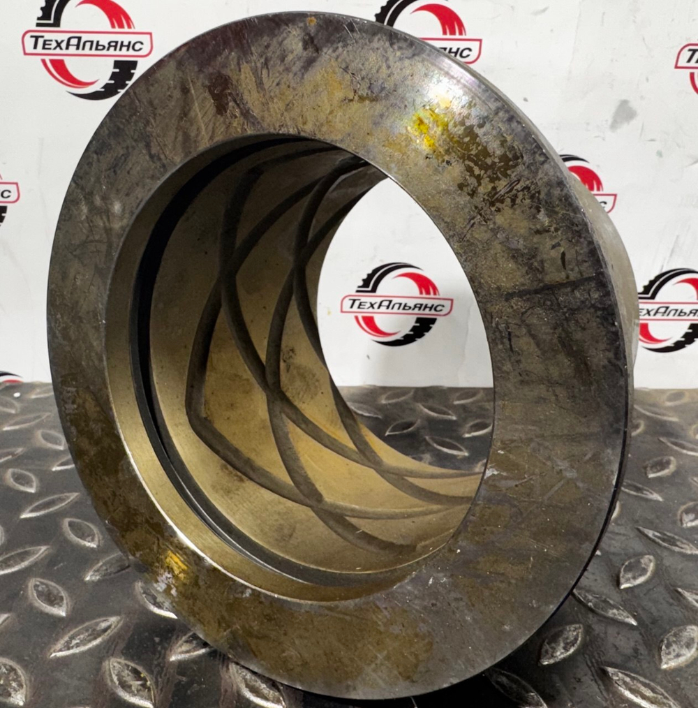 Втулка 195-50-41132