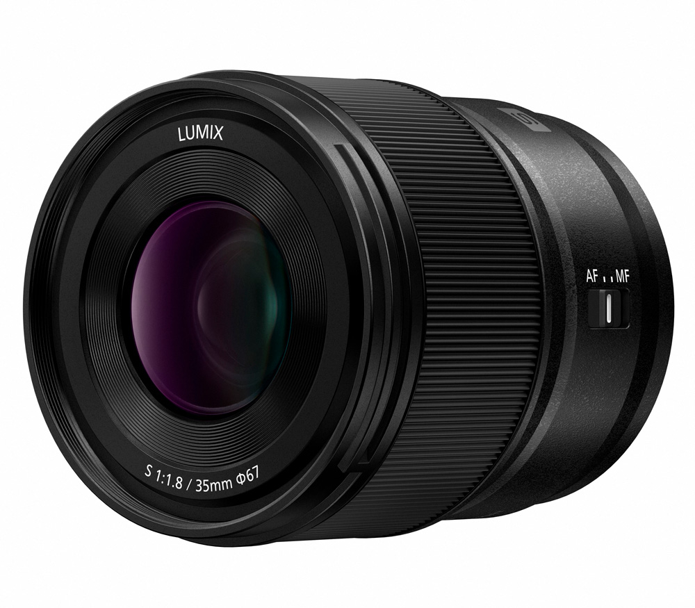 Объектив Panasonic Lumix S 35mm f/1.8