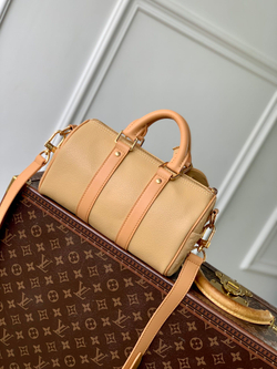 Louis Vuitton Keepall 25