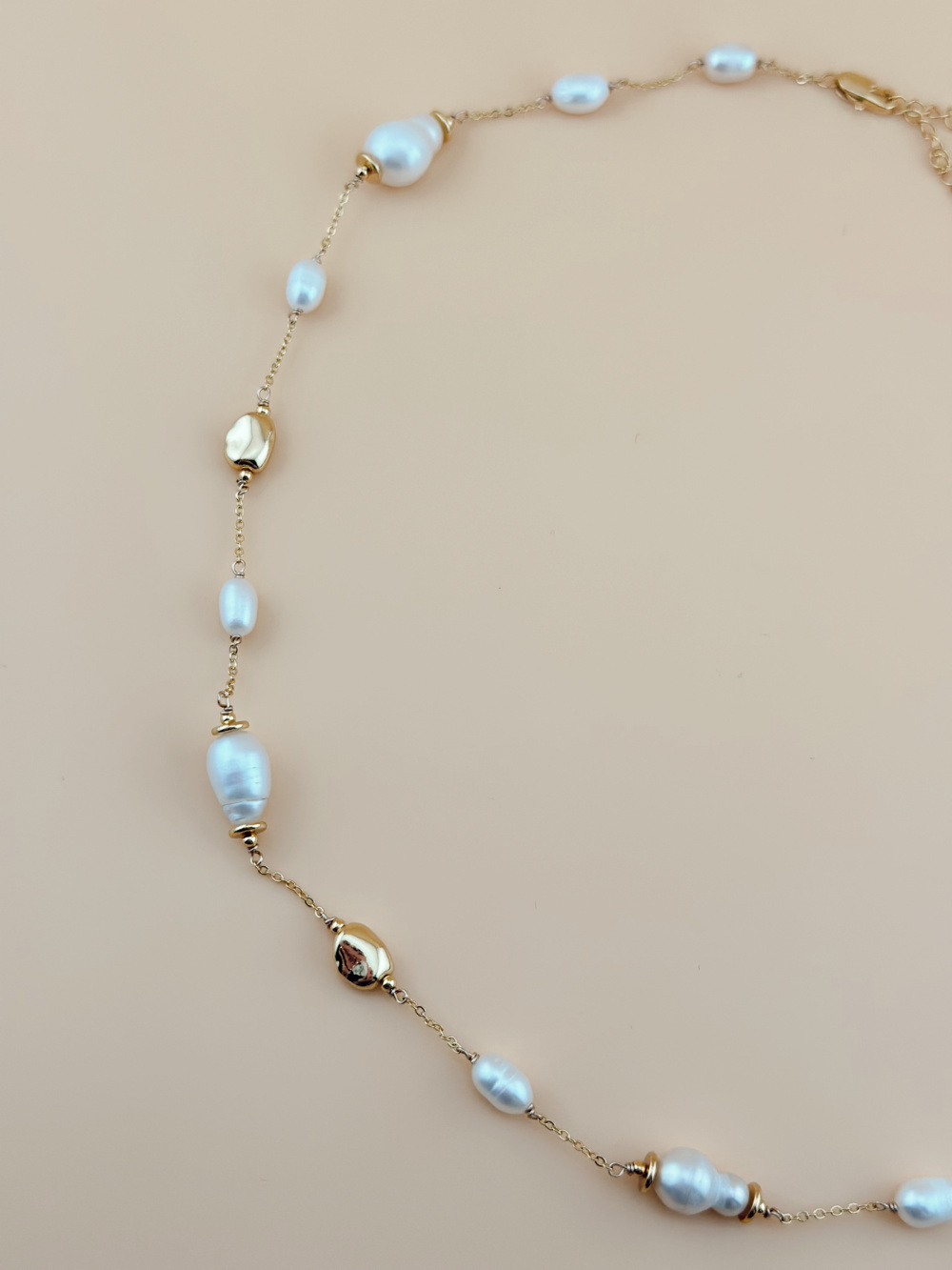 Колье с крупным жемчугом