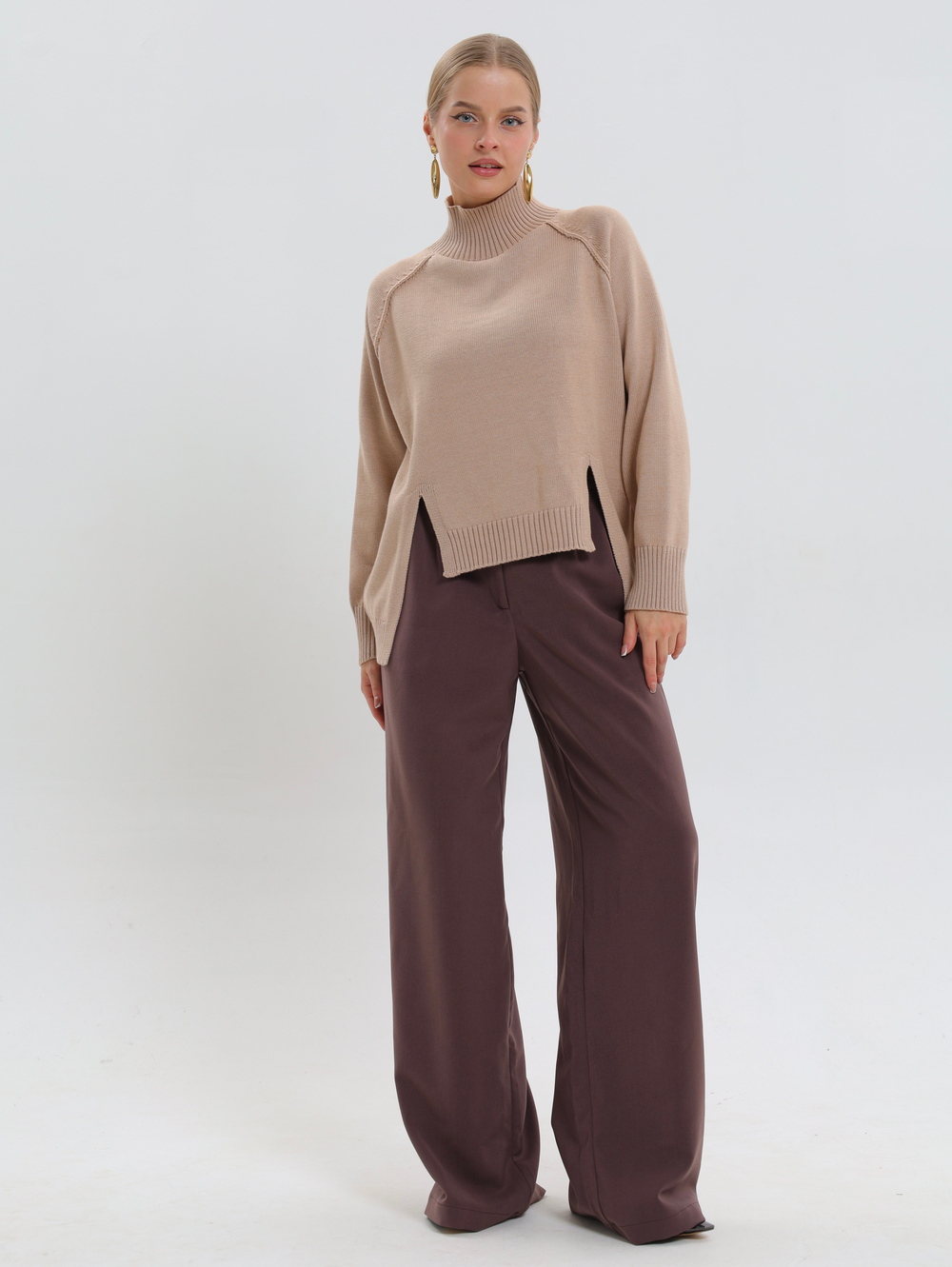 Вязаный свитер с асимметрией