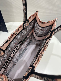 Christian Dior Book Tote 36 cm