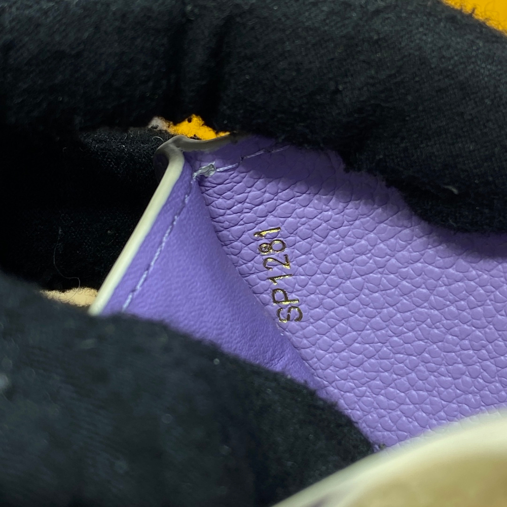 Louis Vuitton Clea Wallet