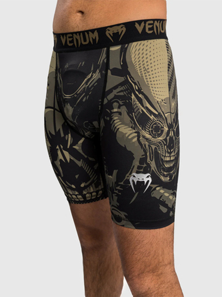 Шорты компрессионные Venum Invader Black/Sand