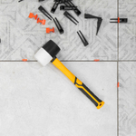 Киянка резиновая, 450 г, черно-белая, фибергласовая рукоятка c TPR покрытием Denzel