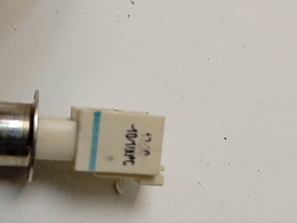 ZWQ5105 кт13 Датчик температуры для стиральных машин Electrolux AEG Zanussi 1326475009 б/у