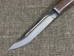 Финский нож Леуку, рукоять орех