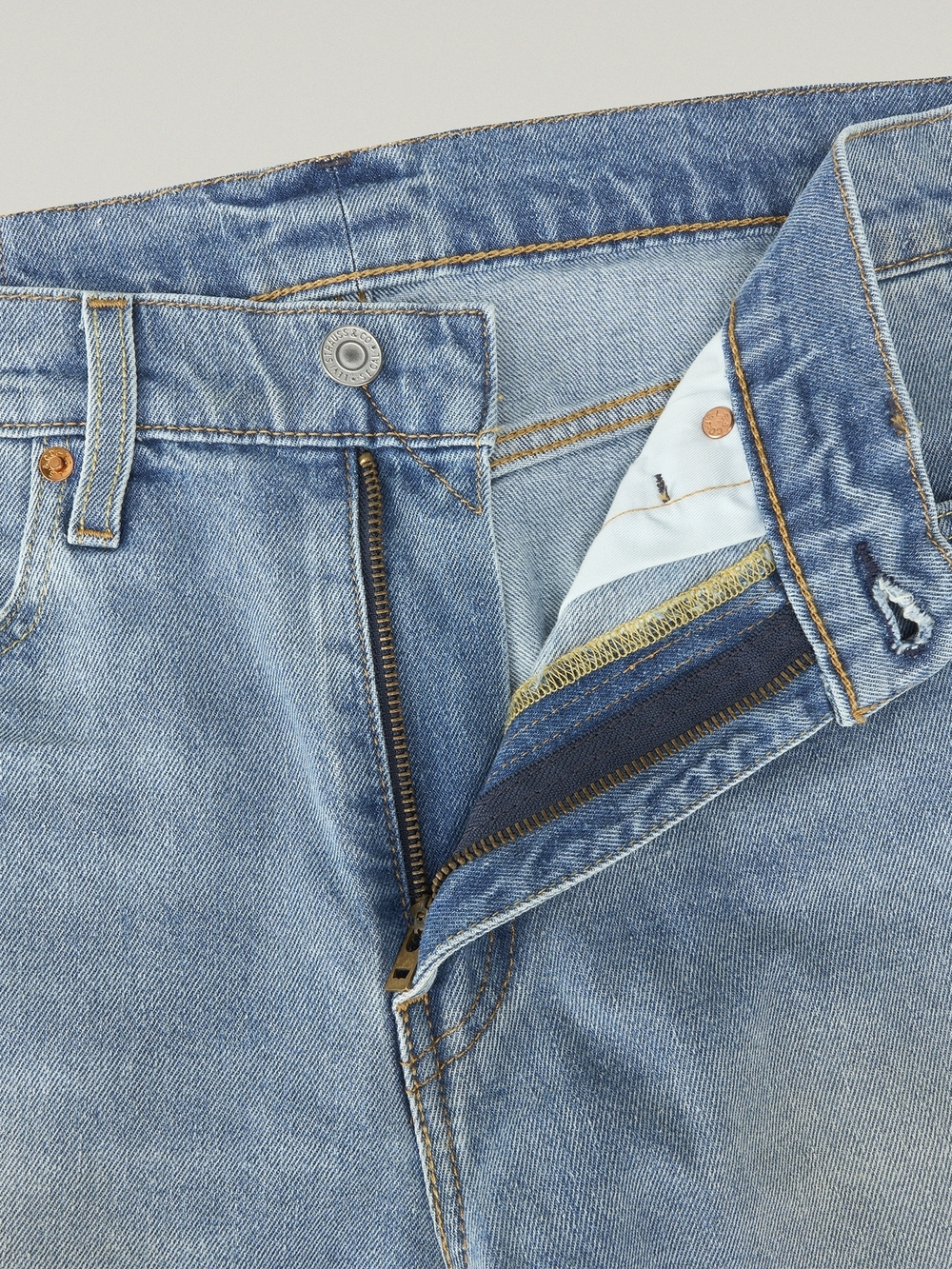 Мужские классические джинсы Levi's 502 Taper 29507-1379