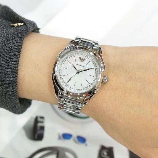 Женские наручные часы Emporio Armani AR11030