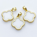 Подвеска Клевер, цвет золото+белый, размер 15*17 мм, цена за 1 шт