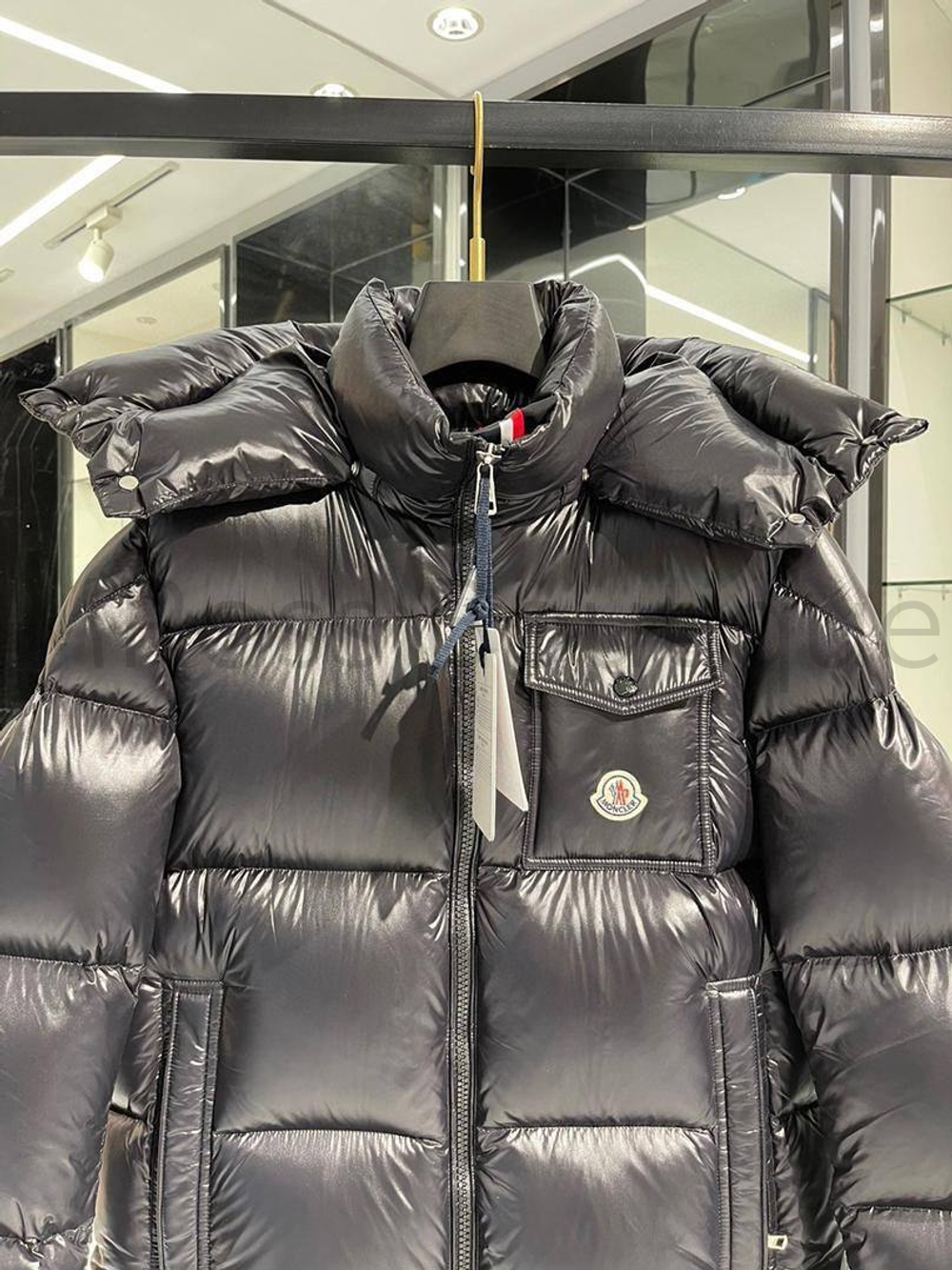 Пуховая куртка Moncler