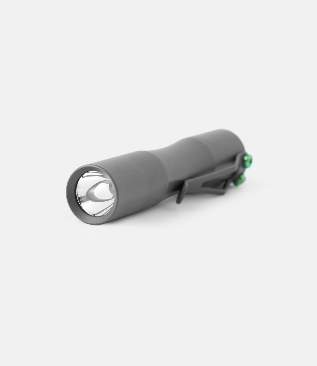 Tactile Turn Apollo Flashlight X-Tone — фонарик из титана
