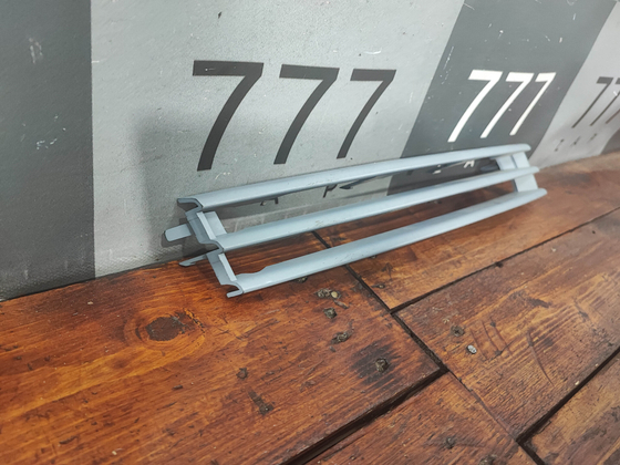 Решетка бампера правая Range Rover 4 (L405) 12-17 Б/У Оригинал LR044732