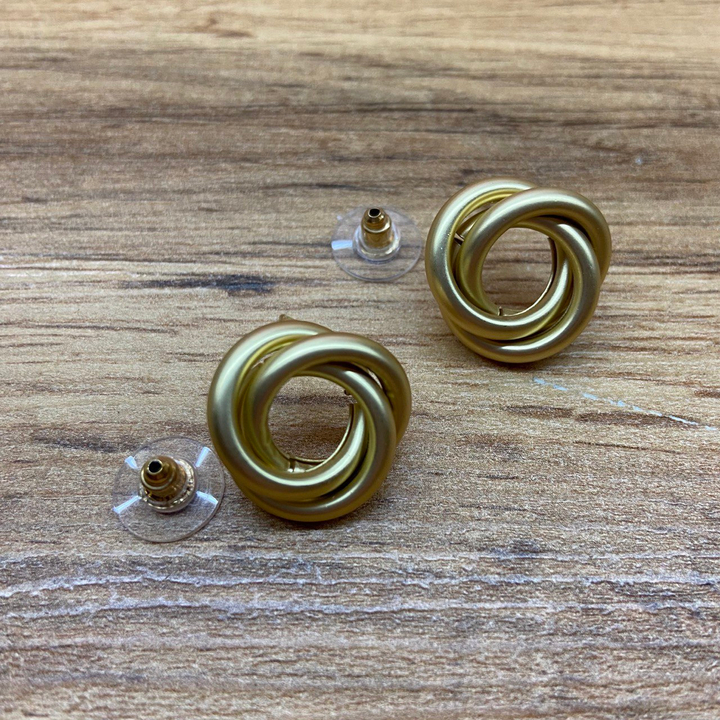 Серьги Fashion кольцо тройное цвет золотистый желтый матовый 2 см