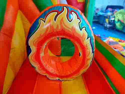 Коммерческий надувной батут "Русский цирк" с крышей, 6x4x4 м