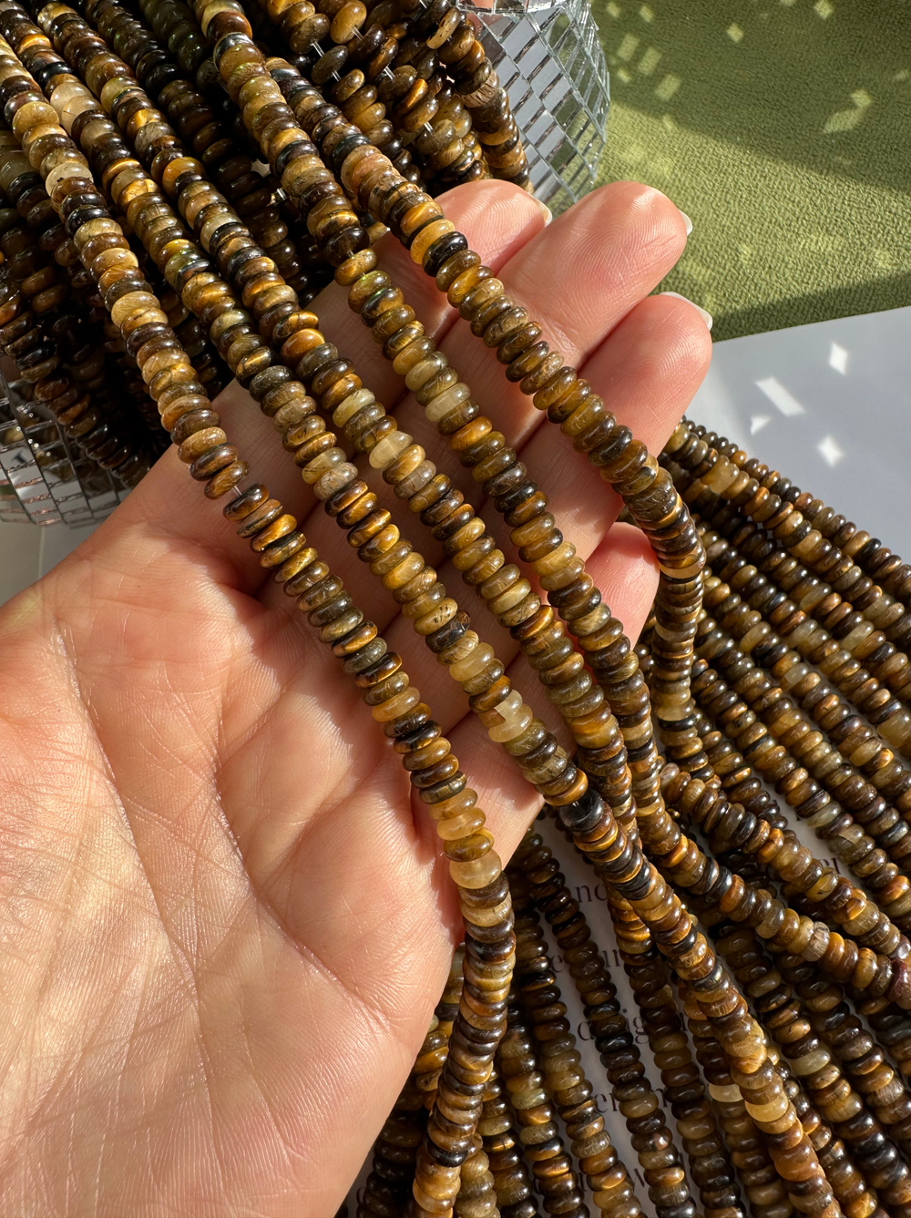 Нить бусин из тигрового глаза 6,5мм, рондель