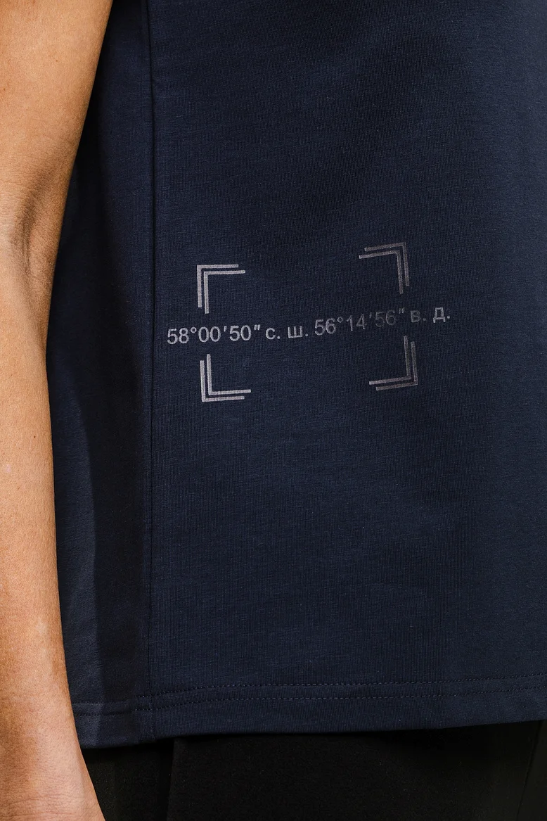 Футболка "НОХО" женская, цвет "Полярная ночь"