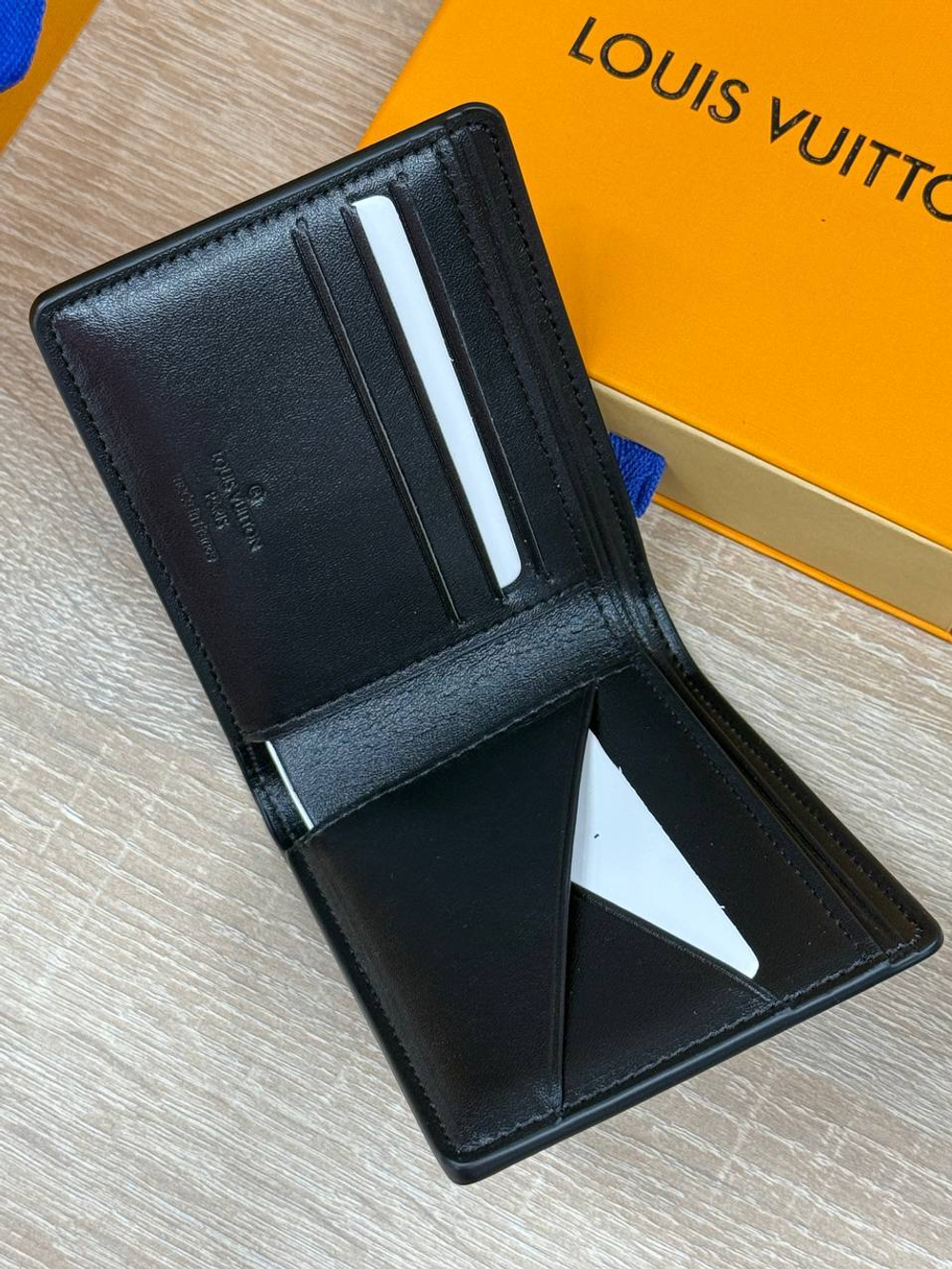 Кошелек Louis Vuitton