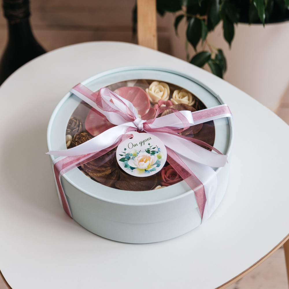 Шоколадный букет "Вкус Любви" в коробке подарок на 8 марта, на День Рождения.