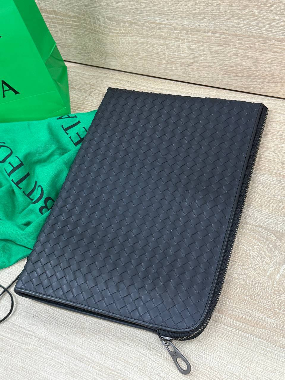 Папка Bottega Veneta