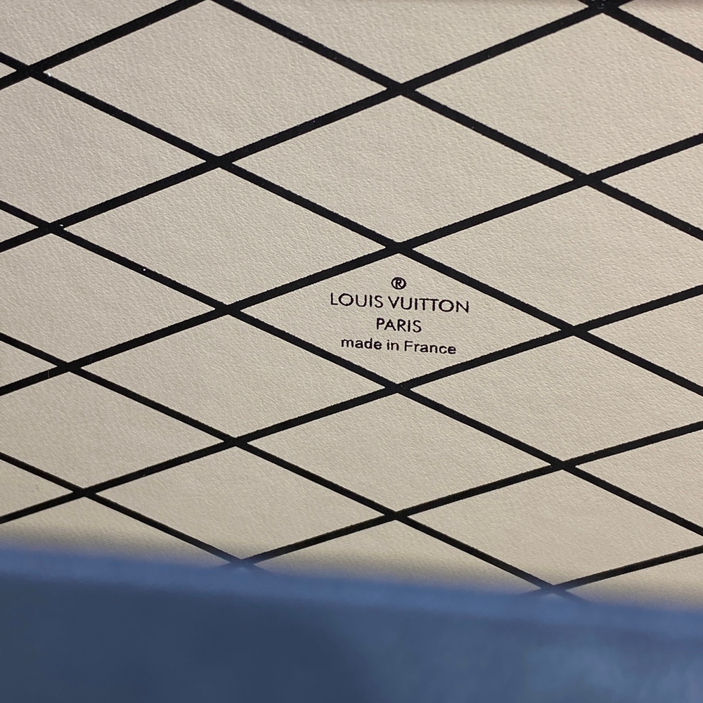 Louis Vuitton Petite Malle